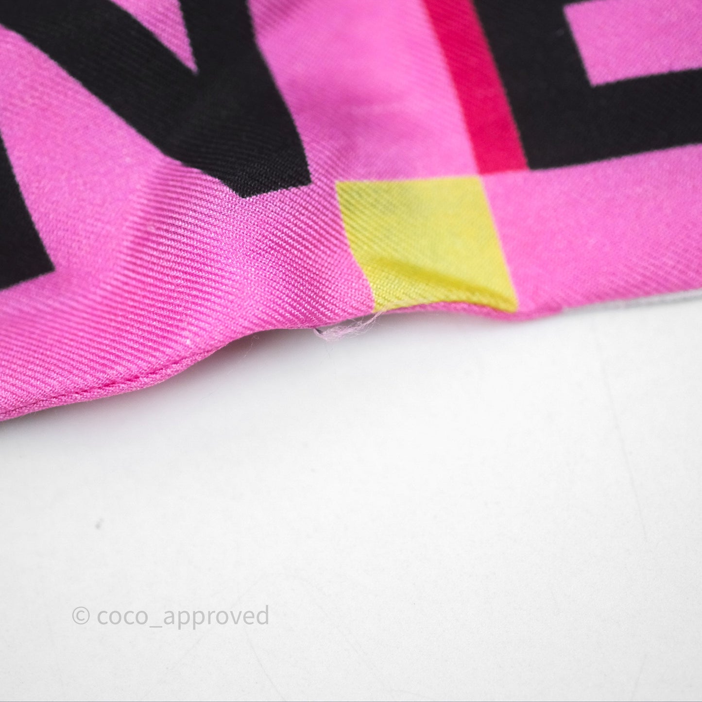 Chanel CC Silk Twilly Pink