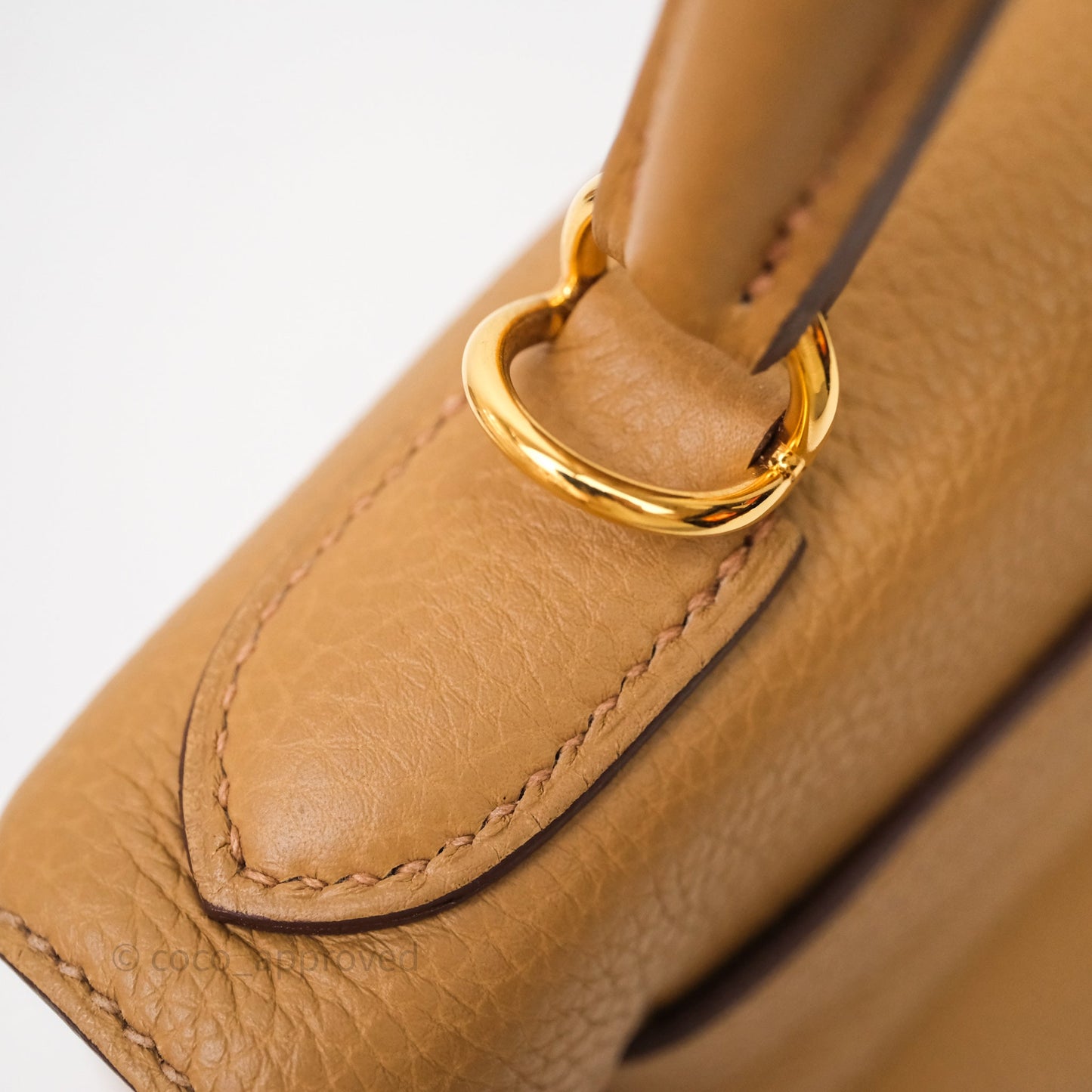 Hermès Kelly 28 Biscuit 4B Togo Gold Hardware