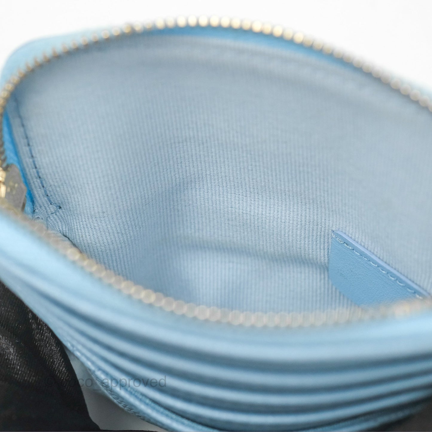 Chanel Zipped Coin Purse Card Holder Blue Caviar 22S