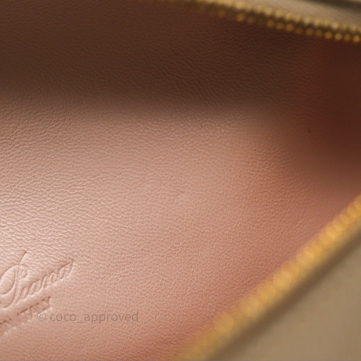 Loro Piana Extra Pocket L19 Cream Grained Calfskin Gold Hardware