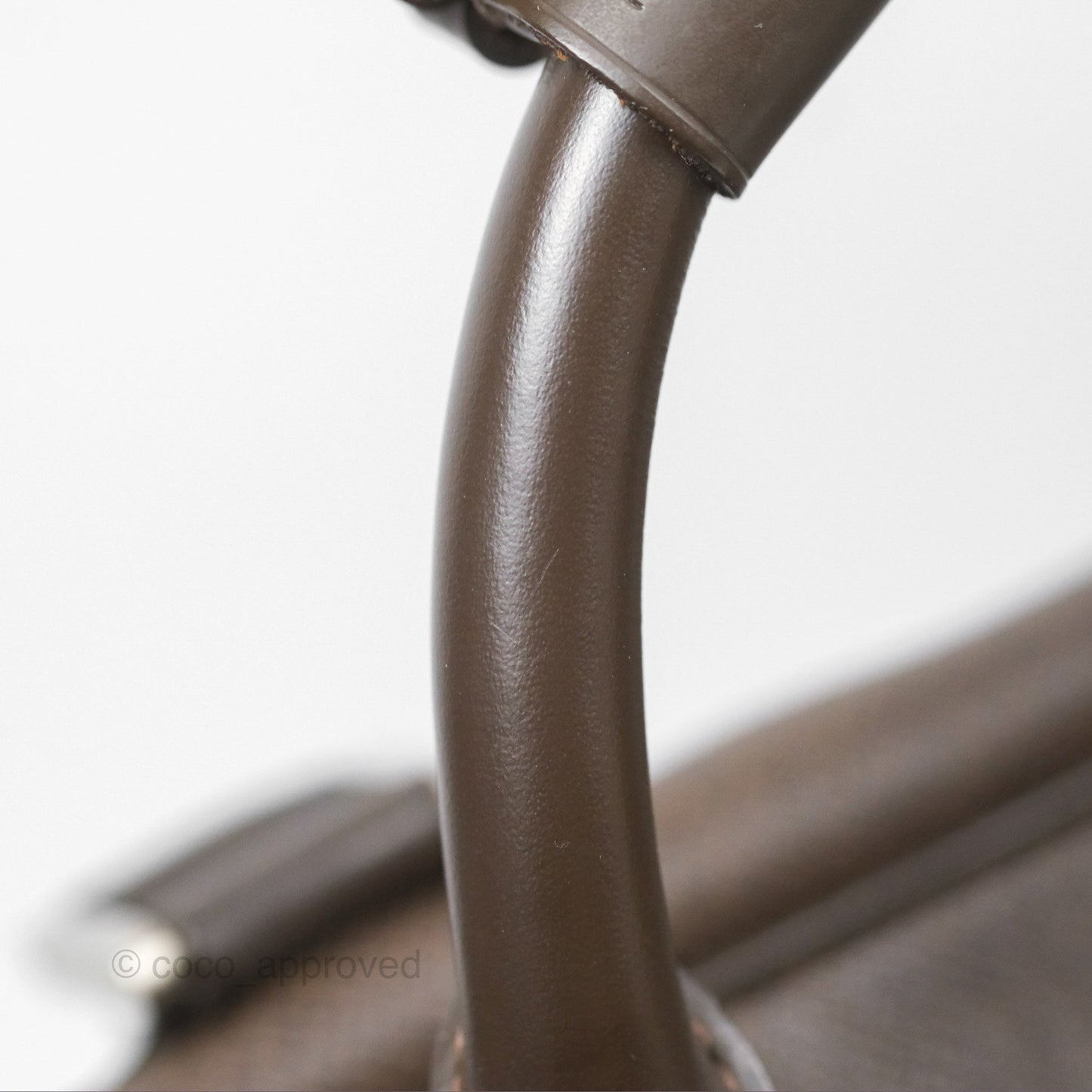 Louis Vuitton Vintage Kendall PM in Brown Taiga Leather