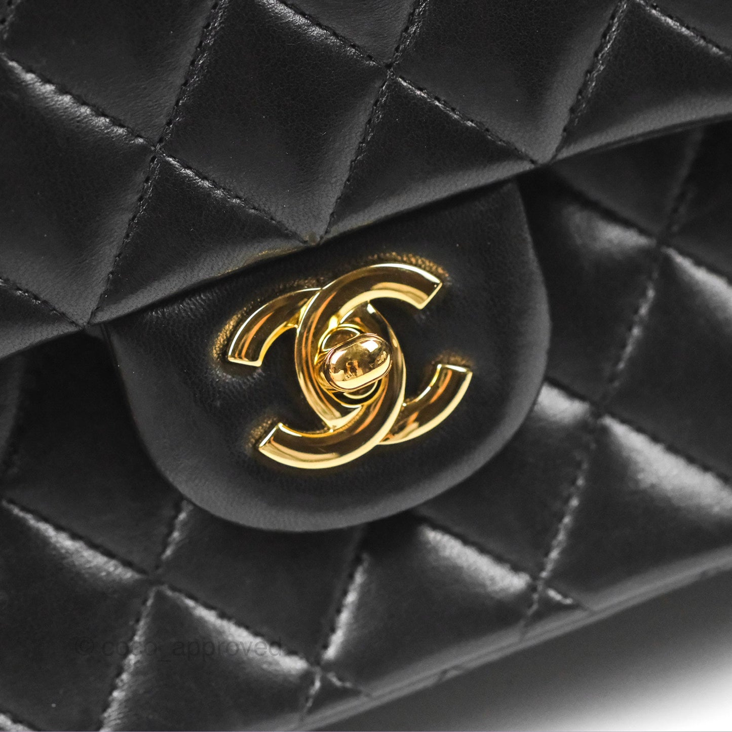 Chanel Classic M/L Medium Flap Quilted Black Lambskin Gold Hardware