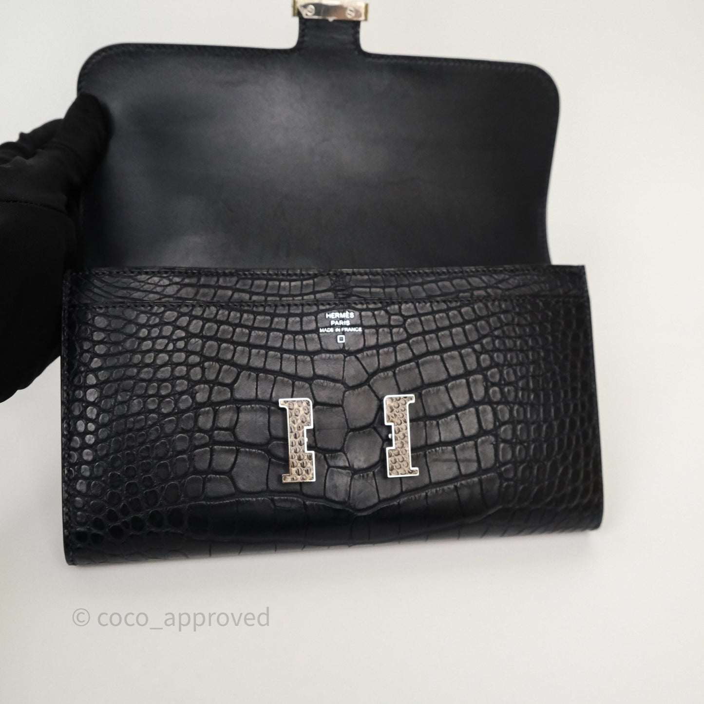 Hermes Constance Wallet Bleu Nuit 2Z Matte Alligator Ombre Lizard Buckle