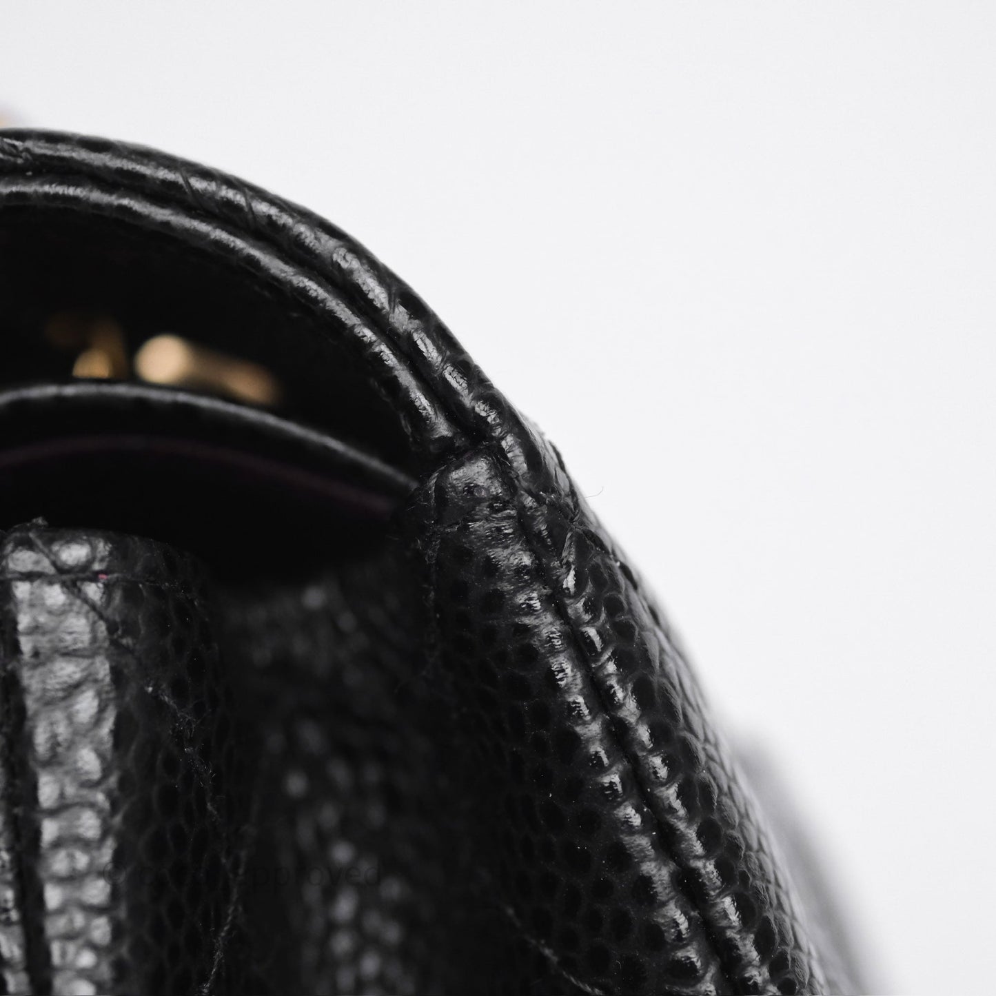 Chanel M/L Medium Classic Flap Quilted Black Caviar Gold Hardware