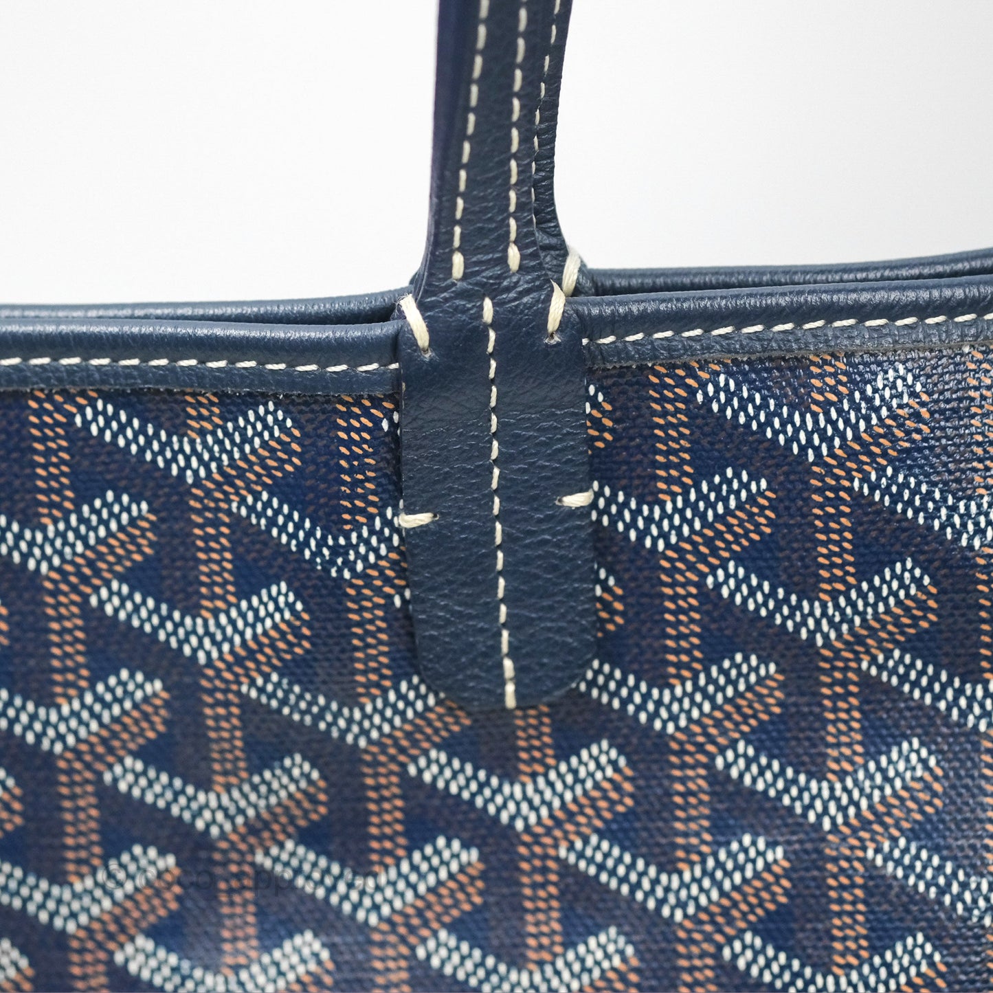 Goyard St Louis Tote PM ⁣⁣⁣⁣⁣⁣⁣⁣⁣⁣⁣⁣⁣⁣⁣⁣⁣⁣⁣⁣Navy