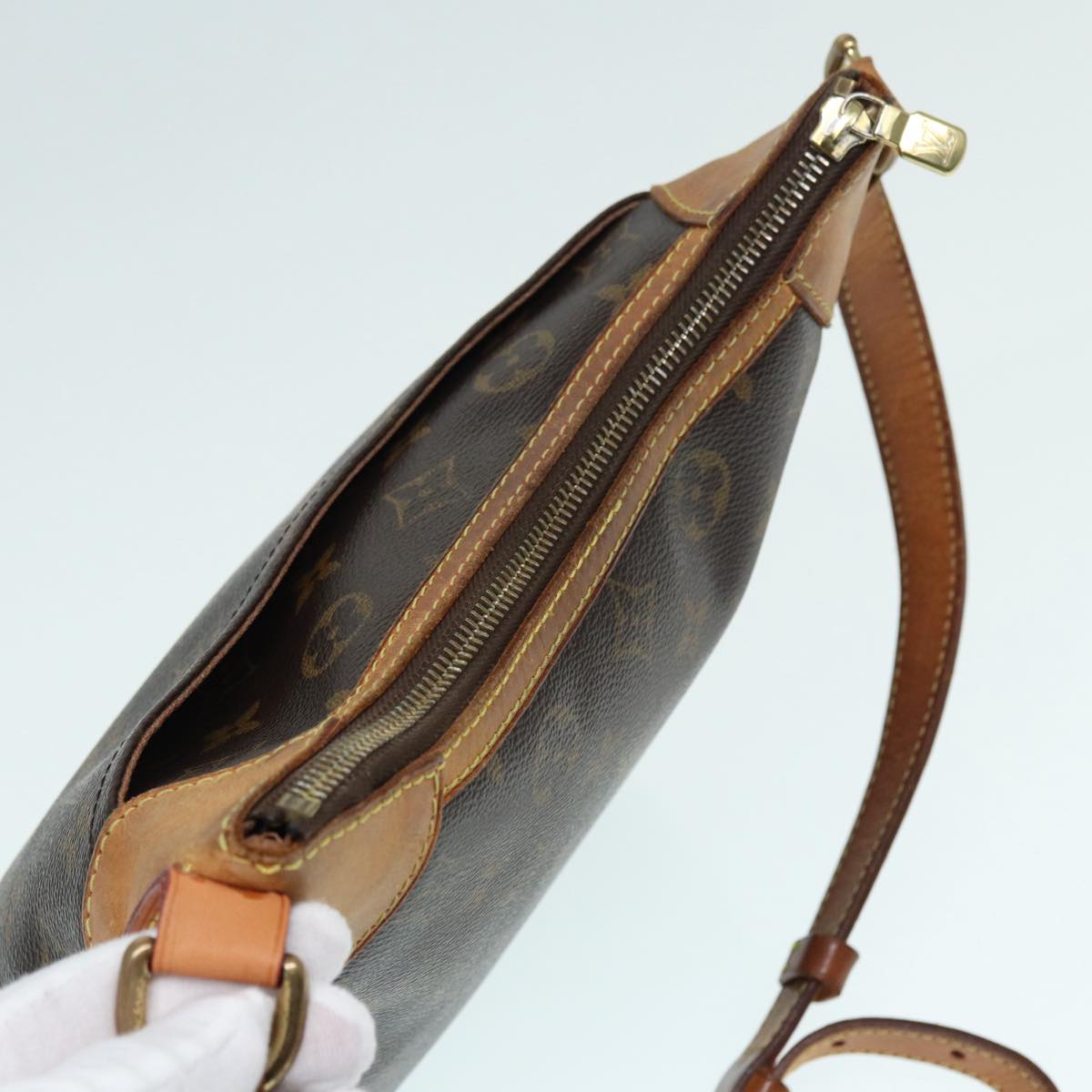 LOUIS VUITTON Monogram Odeon PM Shoulder Bag M56390 LV 88676