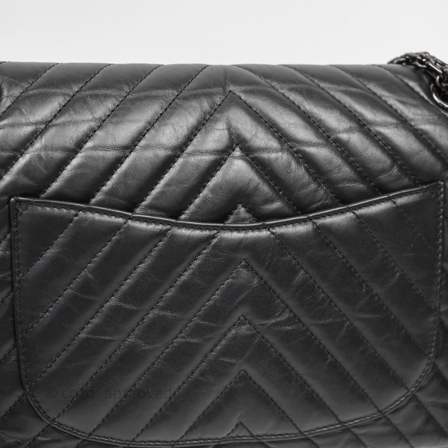 Chanel Reissue Medium 226 Chevron Aged Calfskin So Black