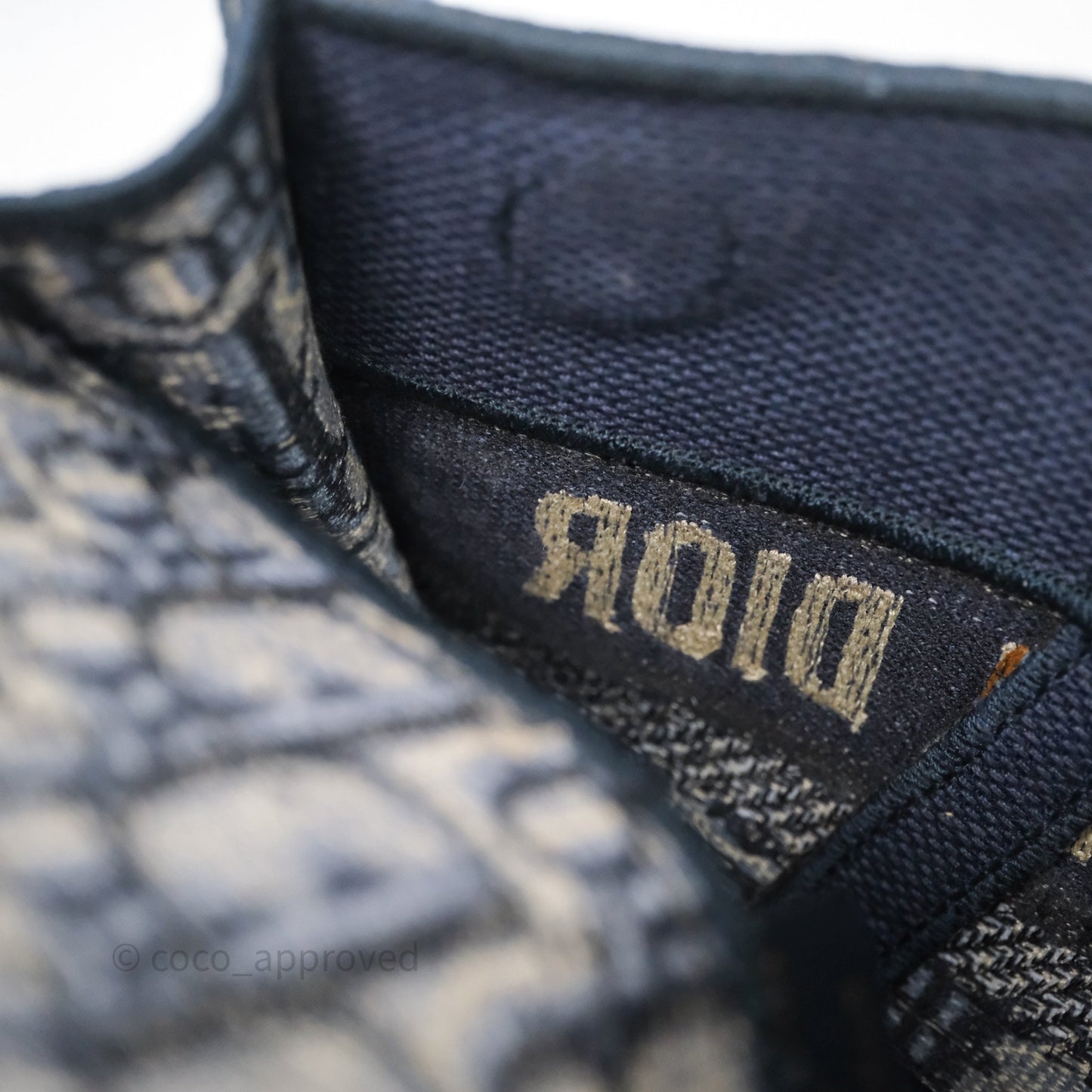 Christian Dior Navy Oblique Slim Saddle Pouch