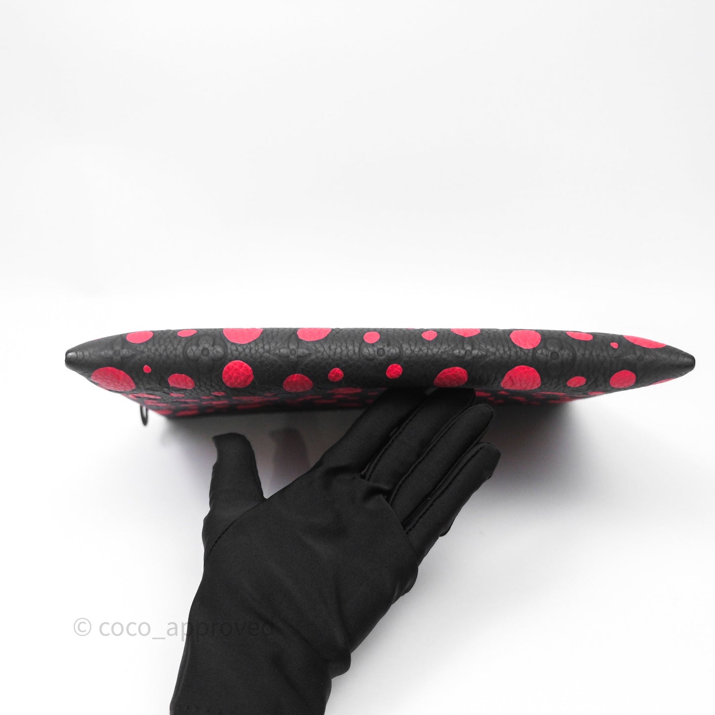 Louis Vuitton x Yayoi Kusama Pochette To Go Infinity Dots Monogram Taurillon Black Red