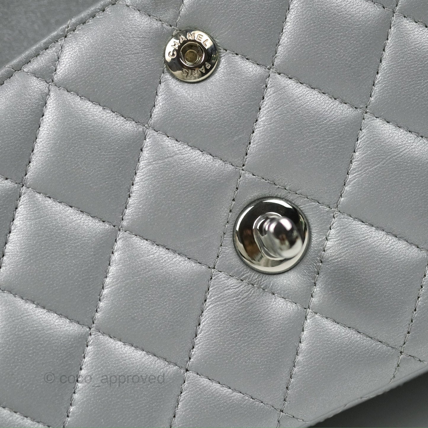 Chanel Classic M/L Medium Flap Quilted Pearly Silver Silver Hardware 23P