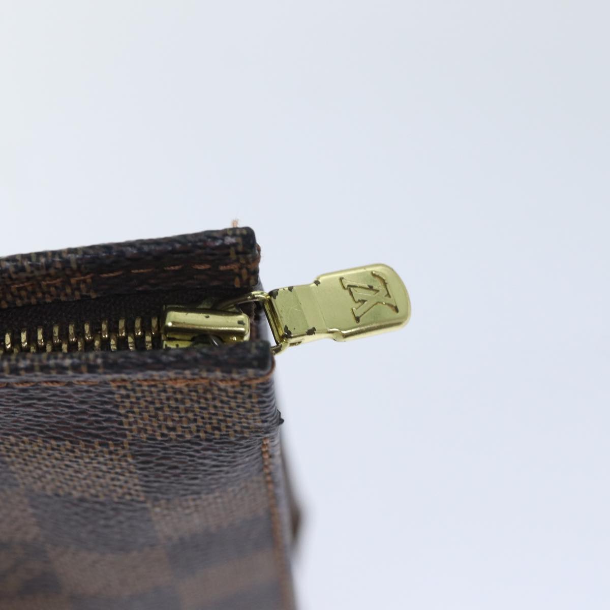 LOUIS VUITTON Damier Ebene Poche Toilette 26 Pouch N47543 LV 89211