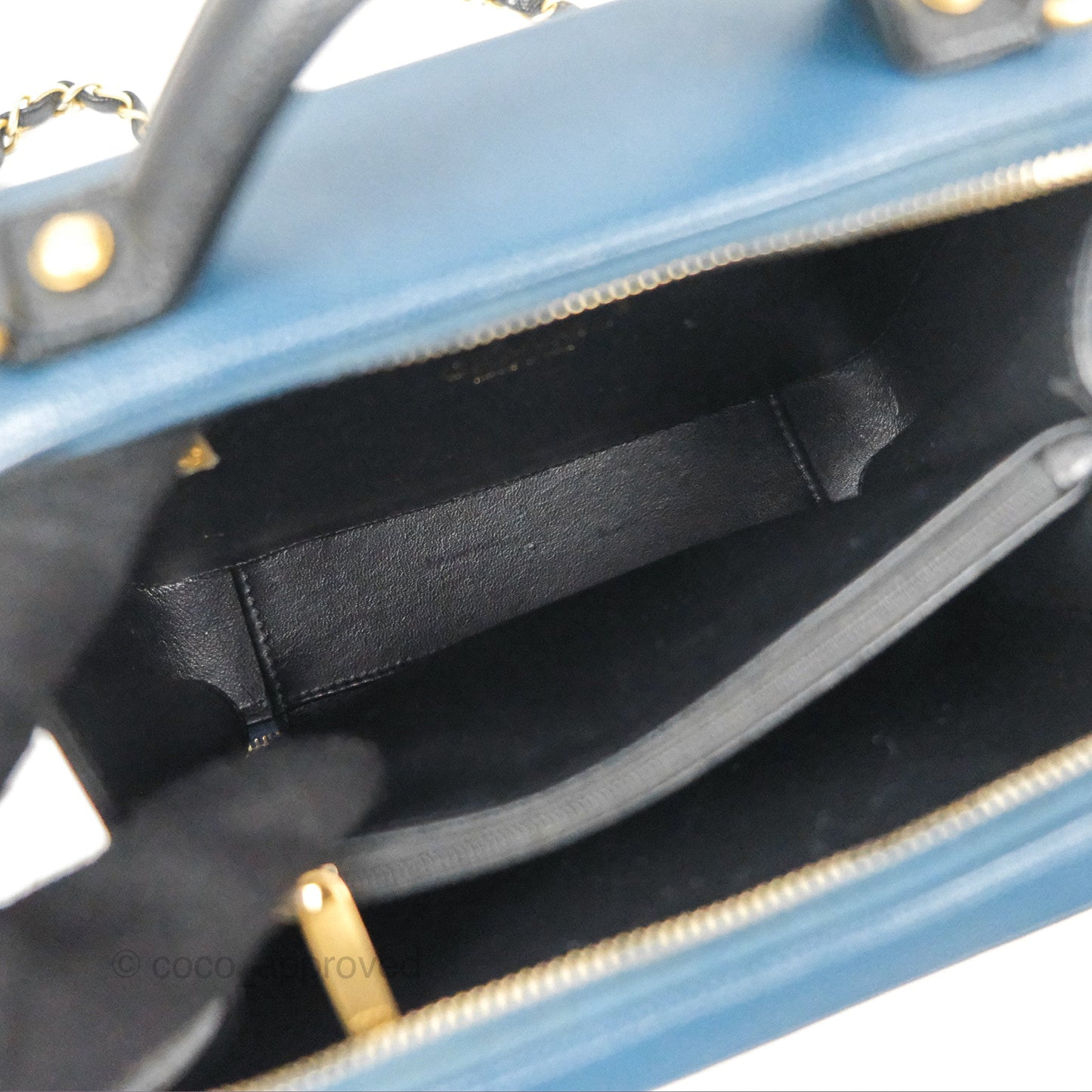 Chanel Quilted Medium CC Filigree Vanity Case Navy Black Caviar Aged Gold Hardware
