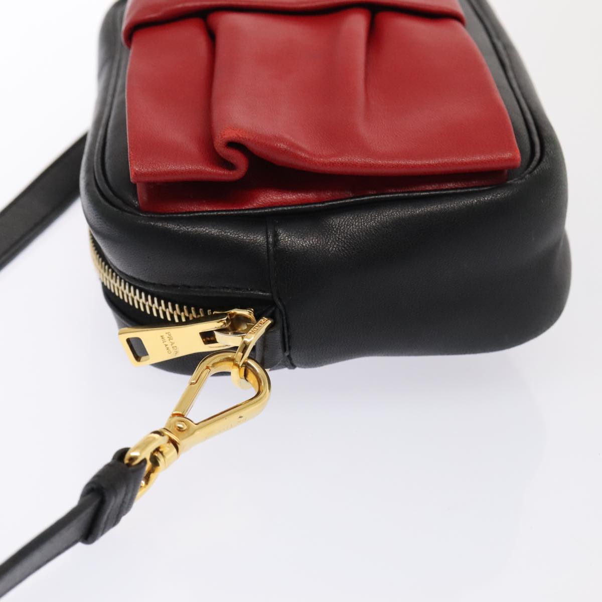 Luxury Prada Shoulder Bag Leather Red Black gold  89601