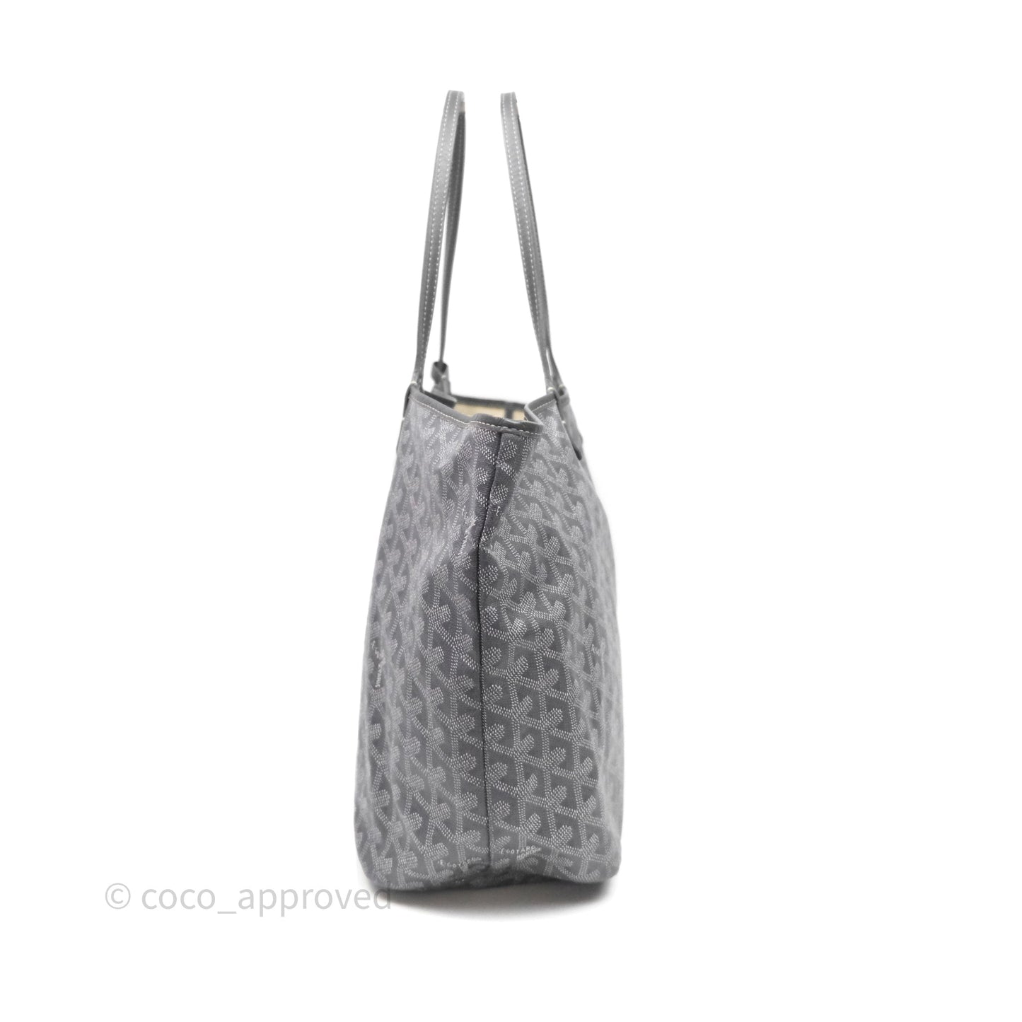 Goyard St Louis Tote PM ⁣⁣⁣⁣⁣⁣⁣⁣⁣⁣⁣⁣⁣⁣⁣⁣⁣⁣⁣⁣Grey