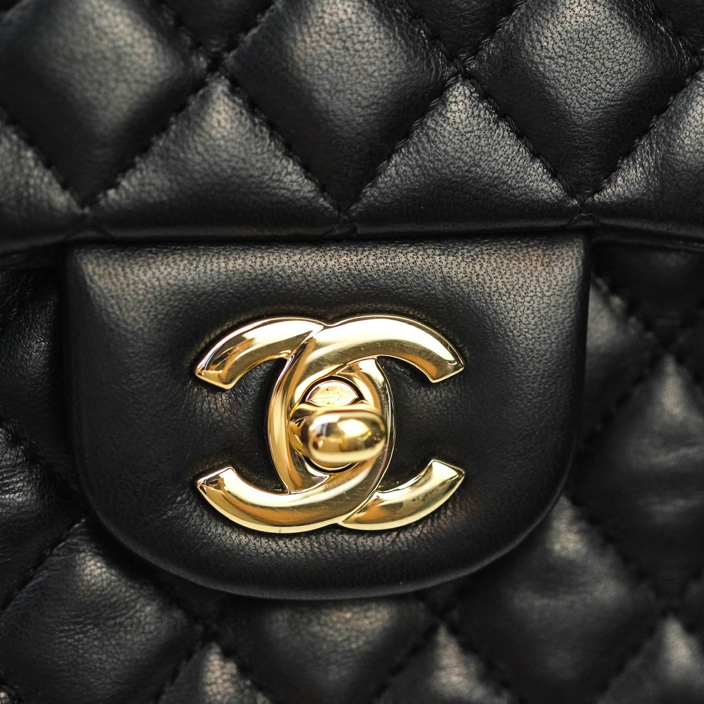 Chanel Classic M/L Medium Quilted Black Flap With Valentines Charms Lambskin Gold Hardware