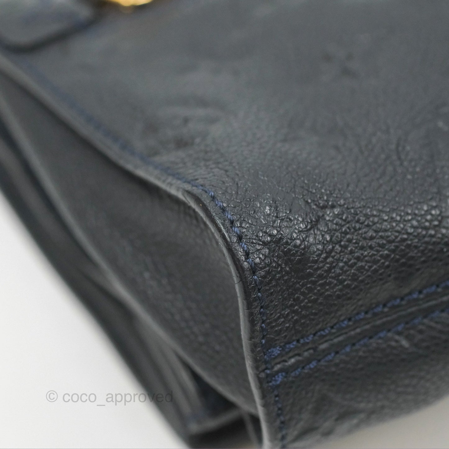 Louis Vuitton Petillante Clutch Empreinte Infini Navy