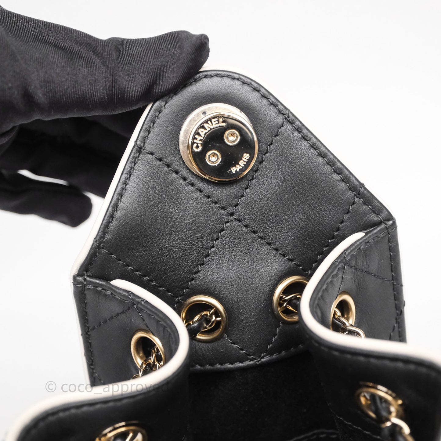 Chanel 25 Mini Bag Black/ White Calfskin Gold Hardware