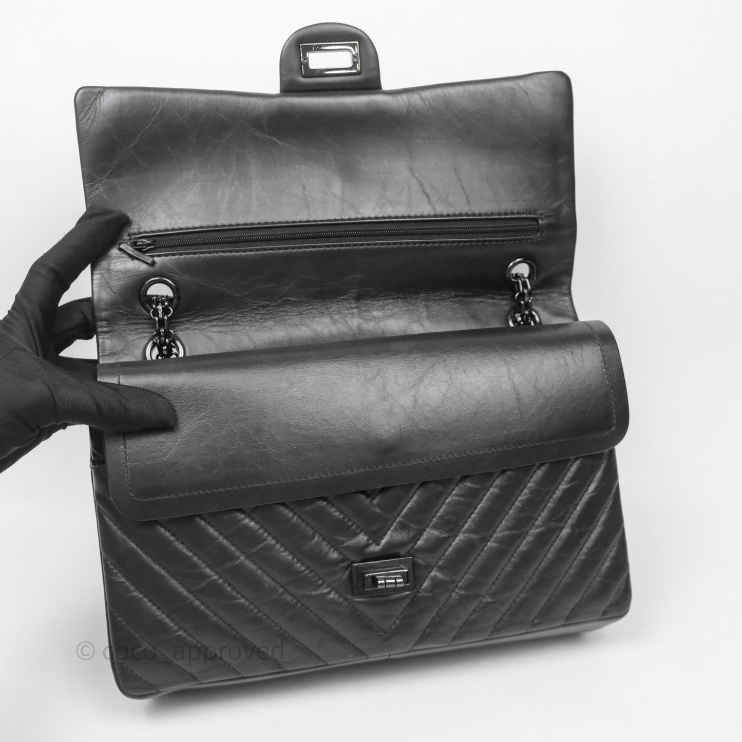 Chanel Reissue Medium 226 Chevron Aged Calfskin So Black