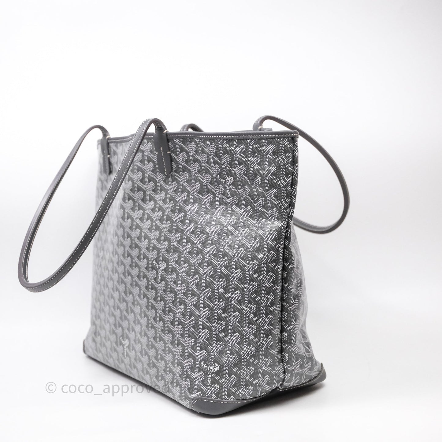 Goyard Artois Tote MM Goyardine Canvas⁣⁣⁣⁣⁣⁣⁣⁣⁣⁣⁣⁣⁣⁣⁣⁣⁣⁣⁣⁣ Grey