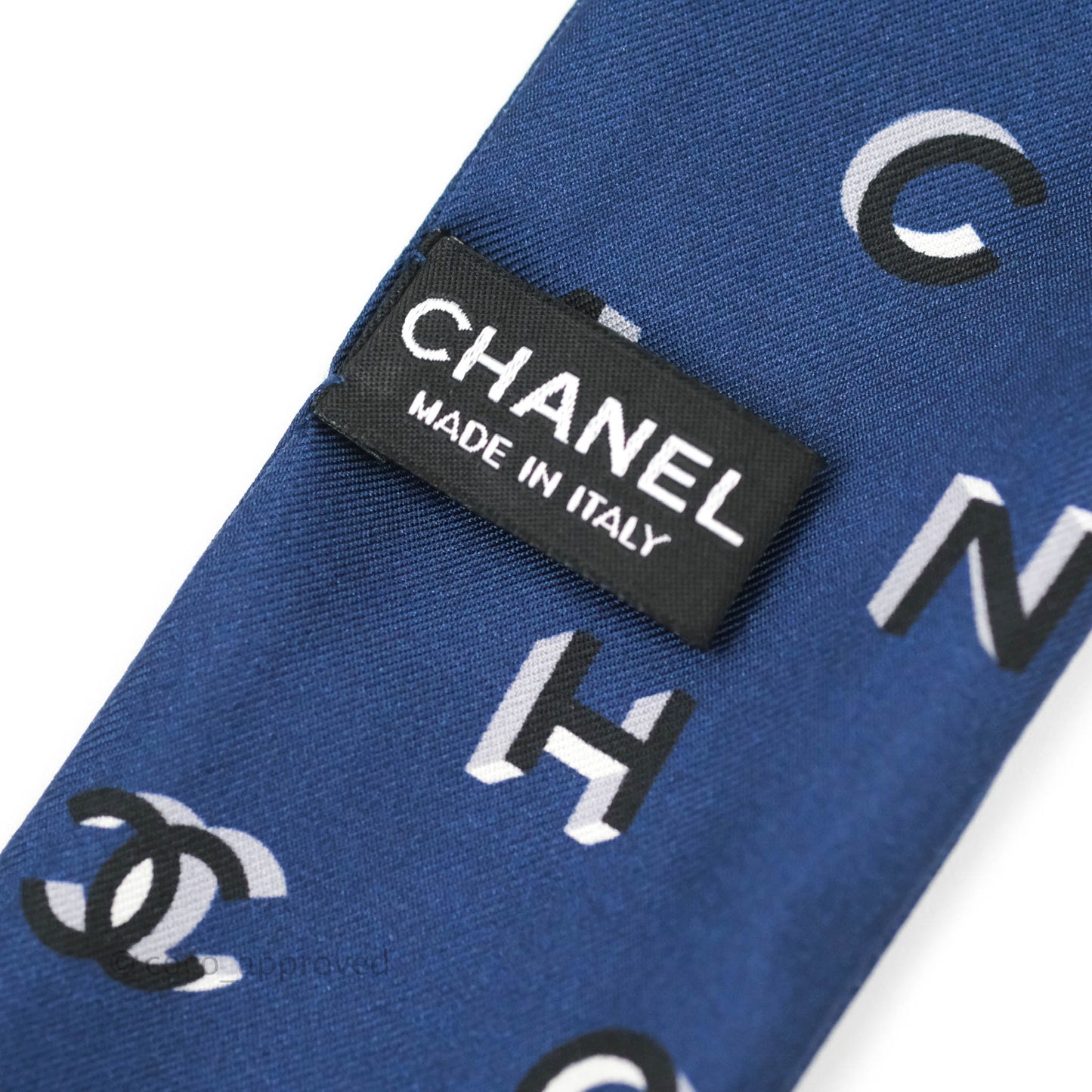 Chanel Silk Twilly in Blue