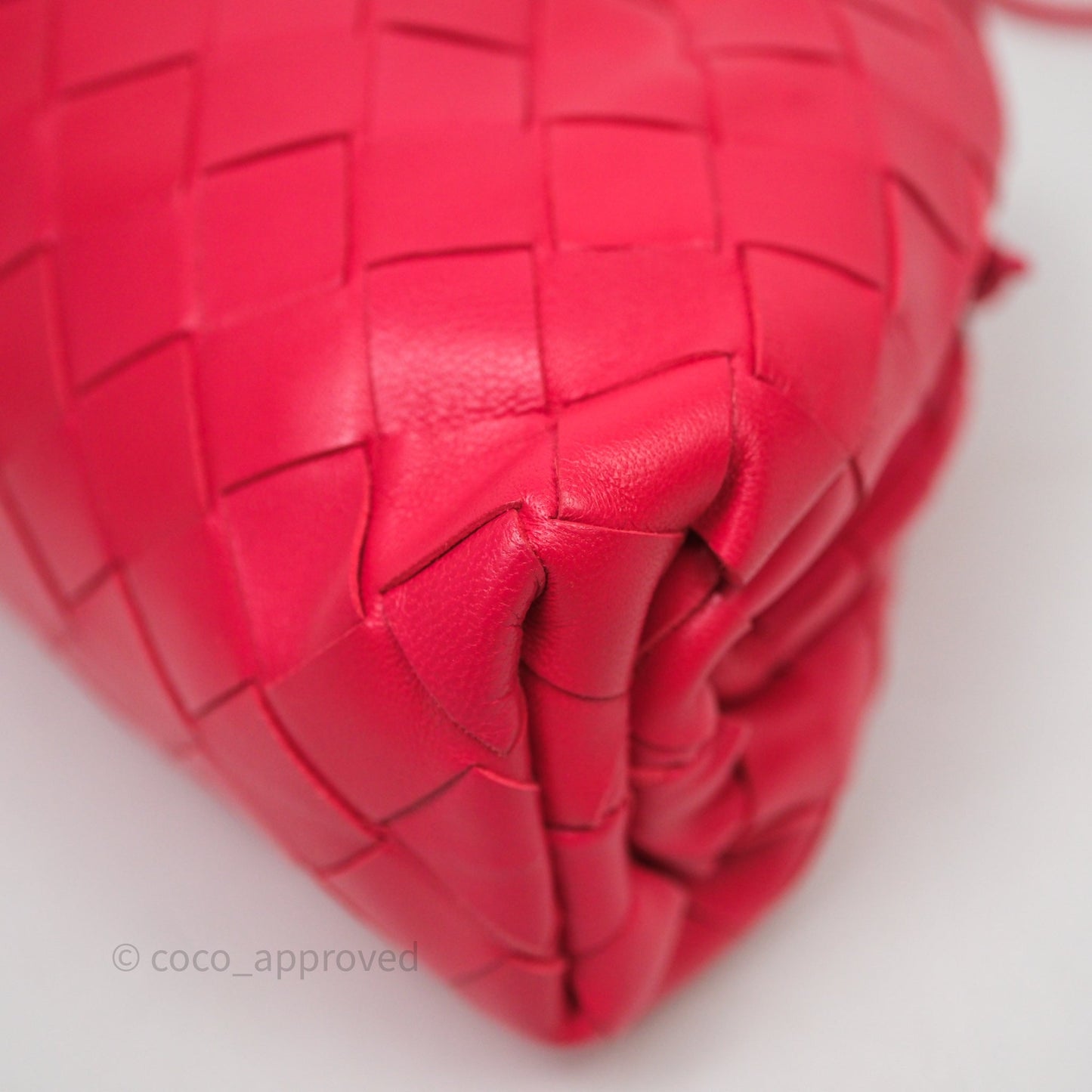 Bottega Veneta Mini Pouch Red Intrecciato Lambskin