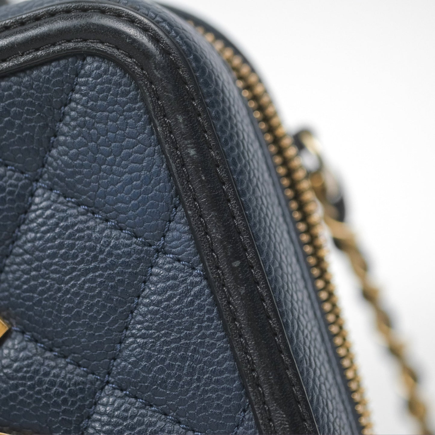Chanel Quilted Small CC Filigree Vanity Case Navy Black Caviar Gold Hardware