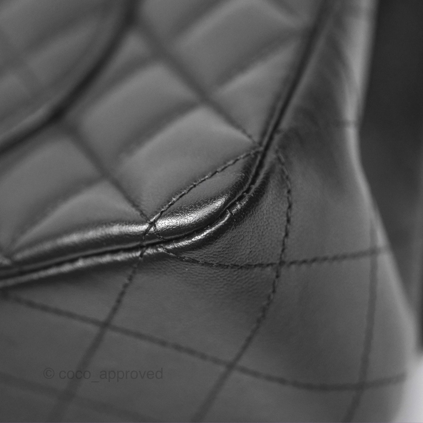 Chanel Classic M/L Medium Flap Quilted Black Lambskin Gold Hardware