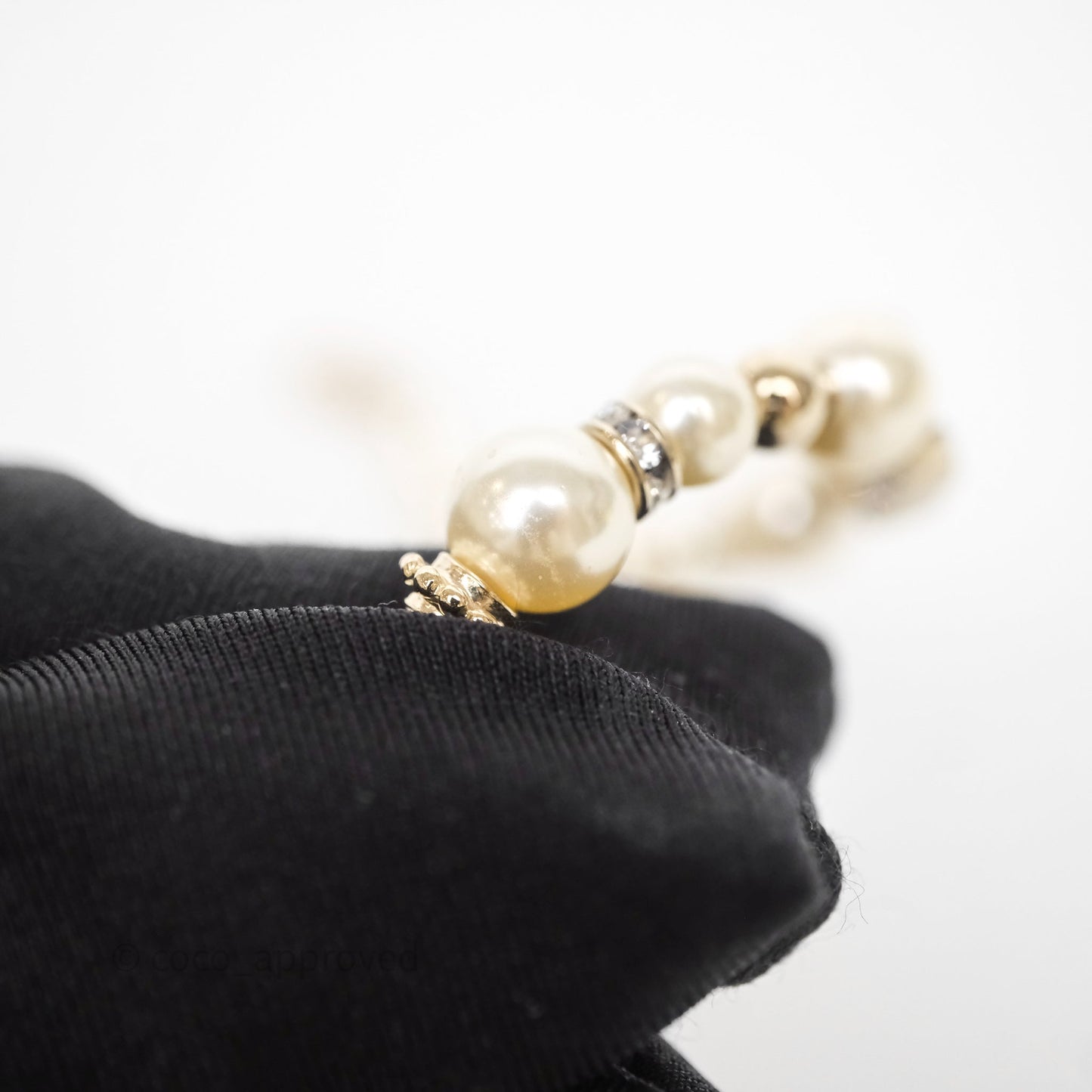 Chanel Crystal CC Star Pearl Choker Gold Tone 23A