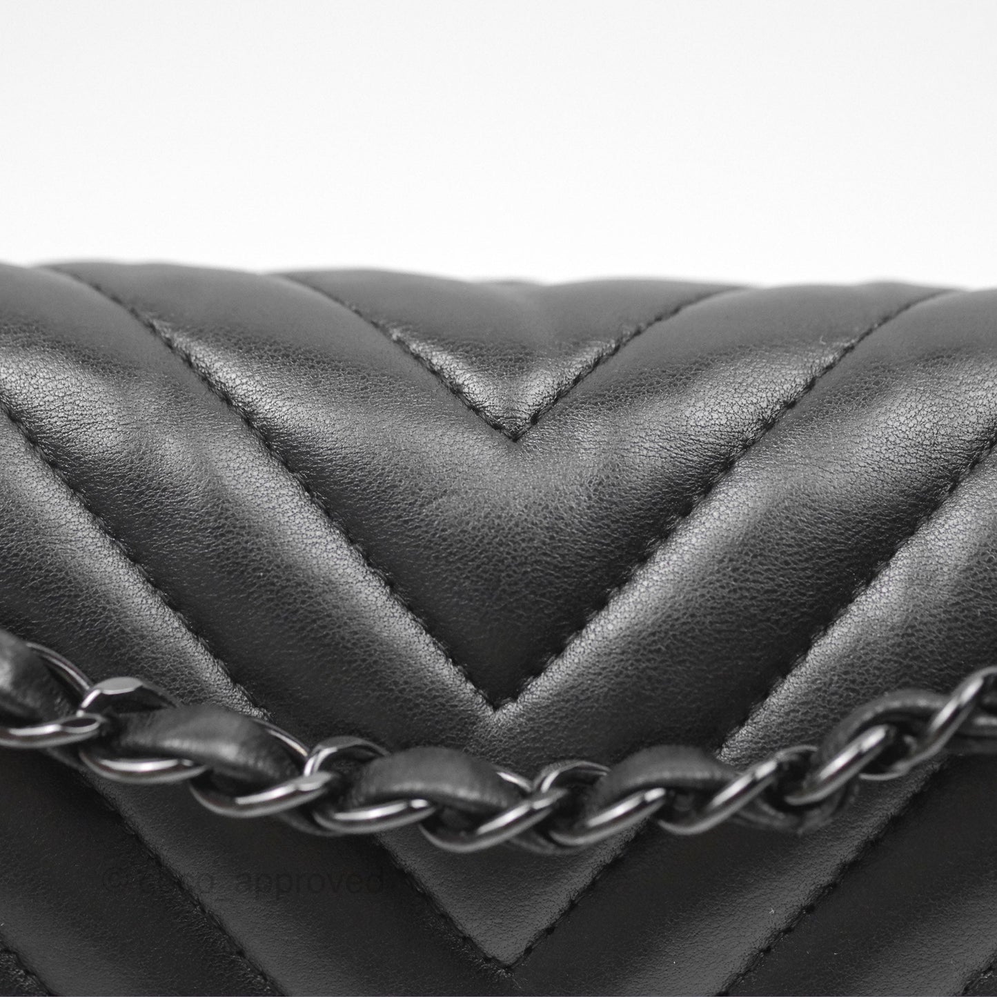 Chanel Classic M/L Medium Flap Chevron So Black Calfskin