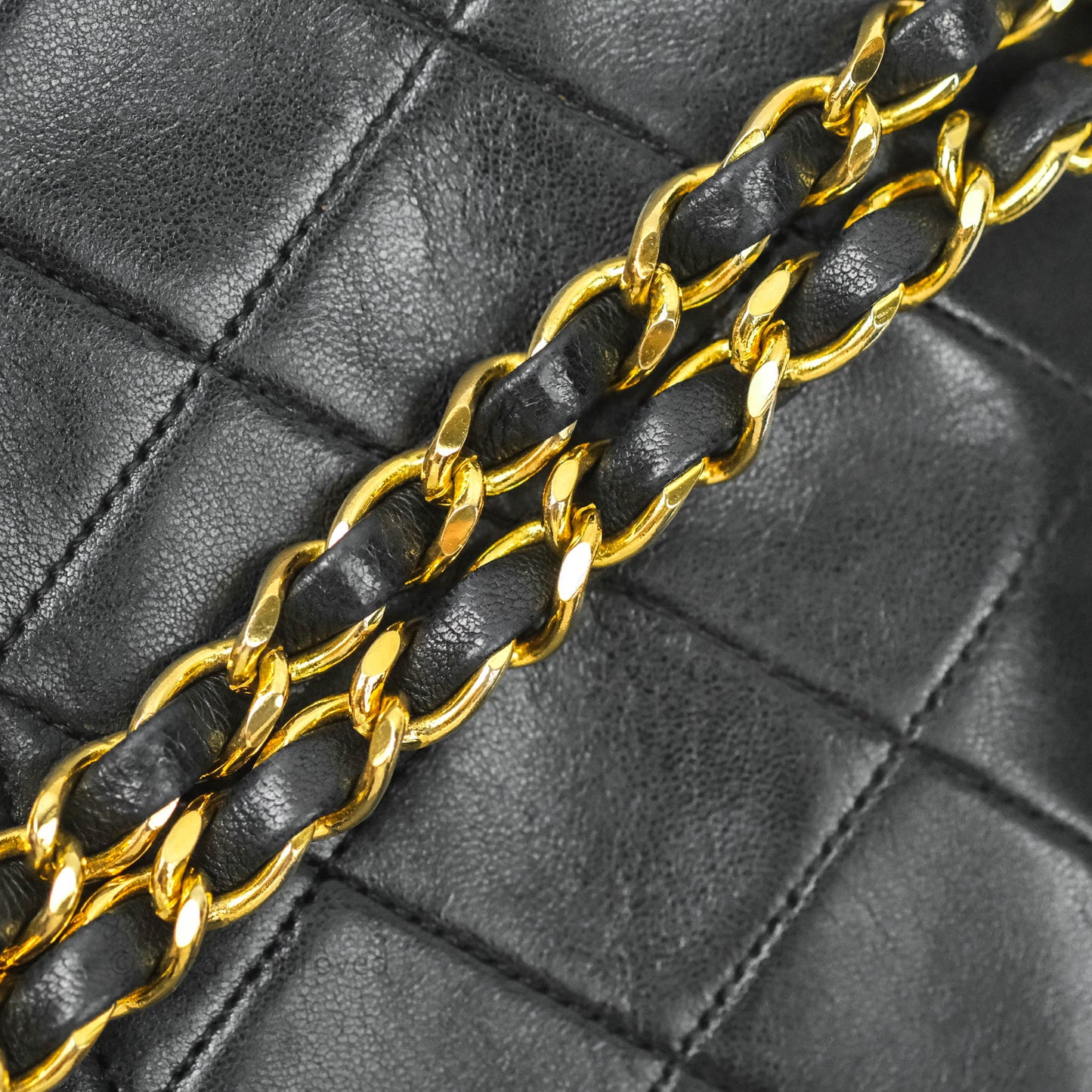 Chanel Black Quilted Lambskin Small Vintage Classic Diana Flap Bag