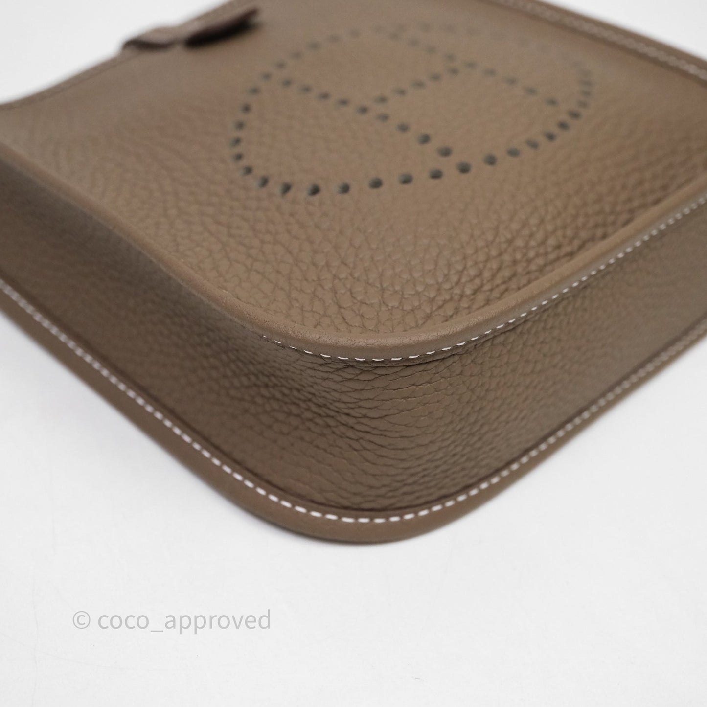 Hermès Mini Evelyne 16 Etoupe 18 Clemence Gold Hardware