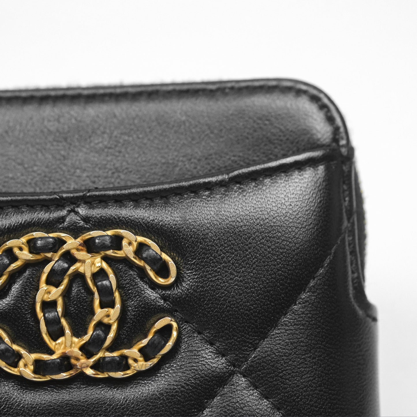 Chanel 19 Black Zipped Coin Purse Lambskin Gold Hardware
