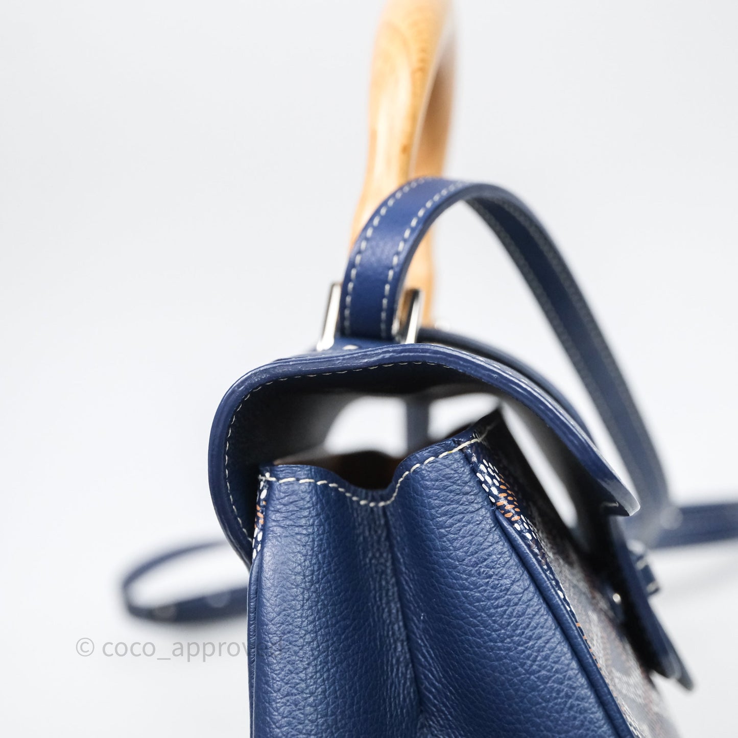 Goyard Saïgon Mini Bag Chevroches Calfskin Navy Silver Hardware