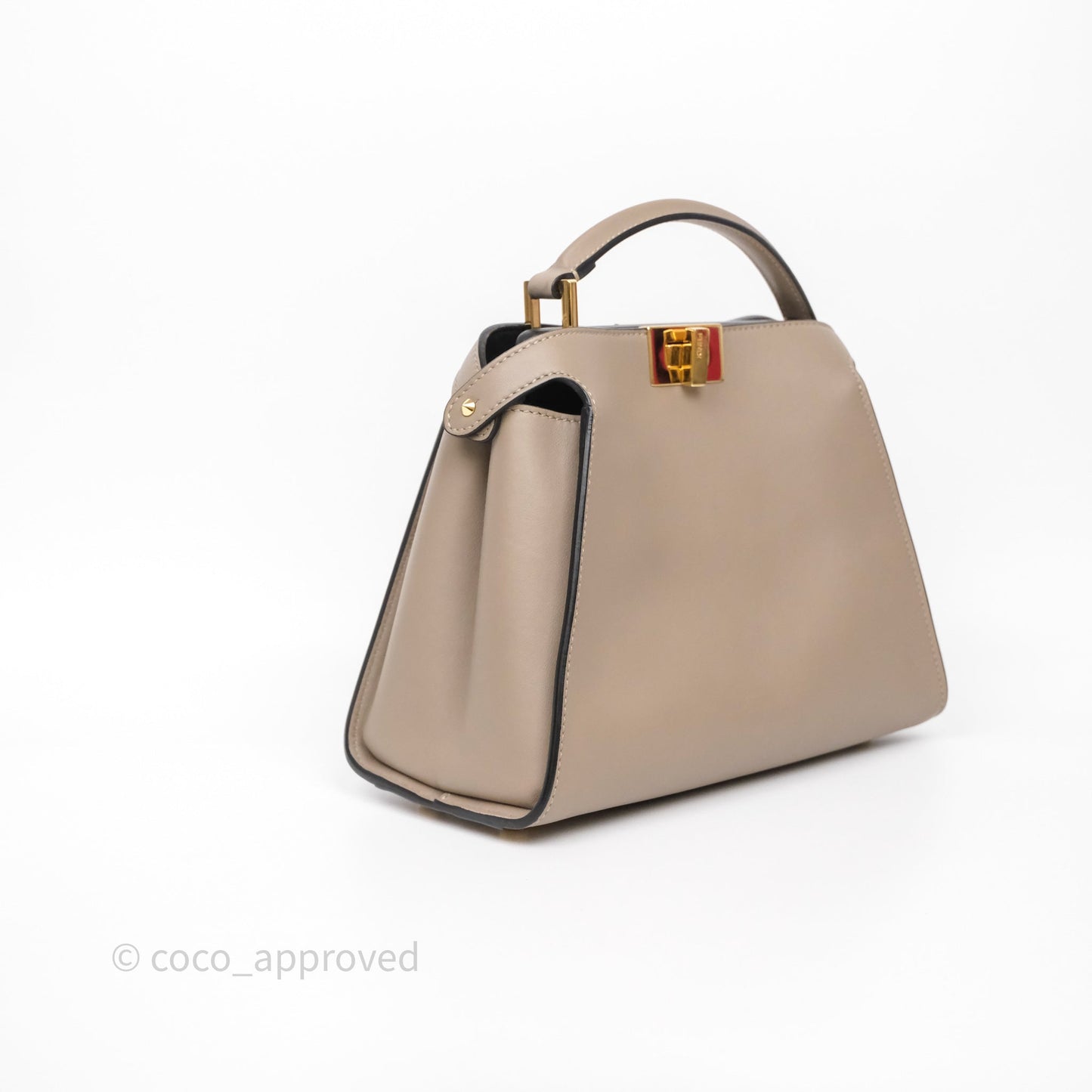 Fendi Peekaboo Iconic Essentially Bag Calfskin Beige