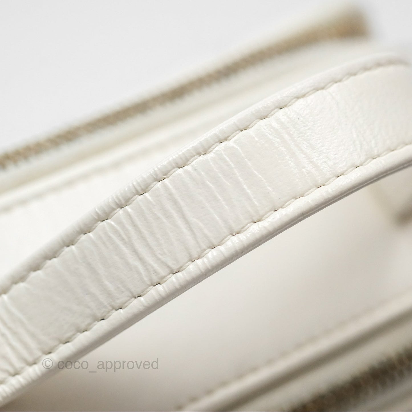 Chanel Top Handle Quilted Vanity Case White Shiny Lambskin Good Hardware