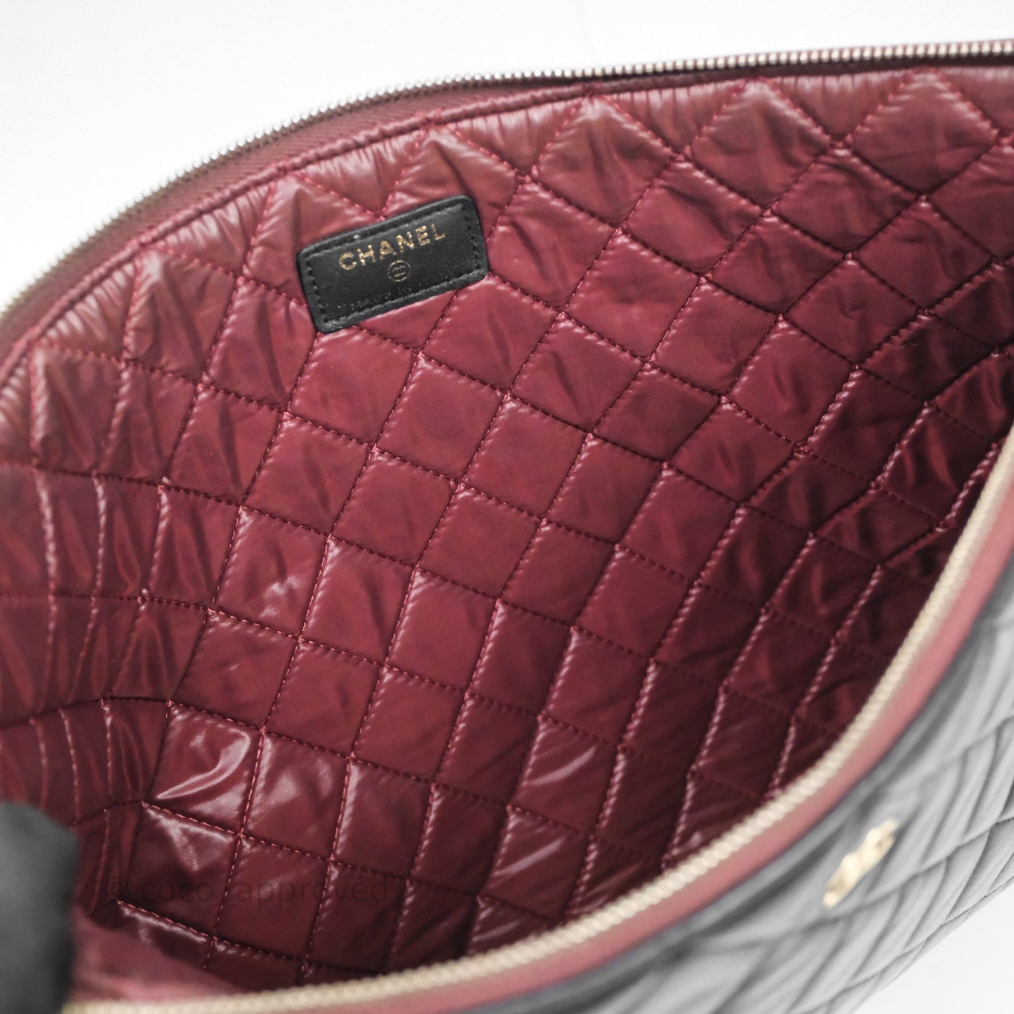 Chanel Classic Zipped Pouch Lambskin Black Gold Hardware