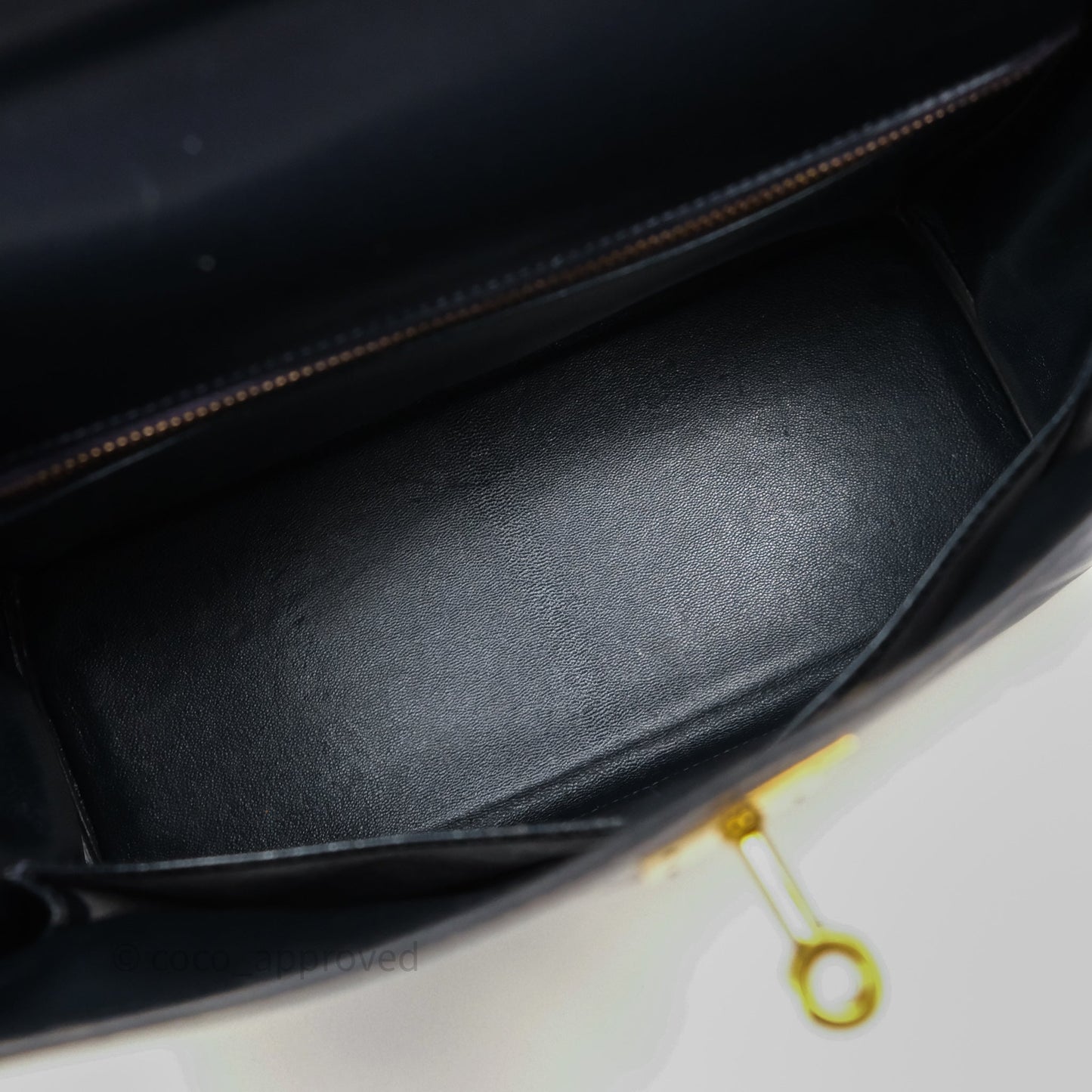 Hermès Vintage Kelly 28 Retourn Navy Box Leather Gold Hardware