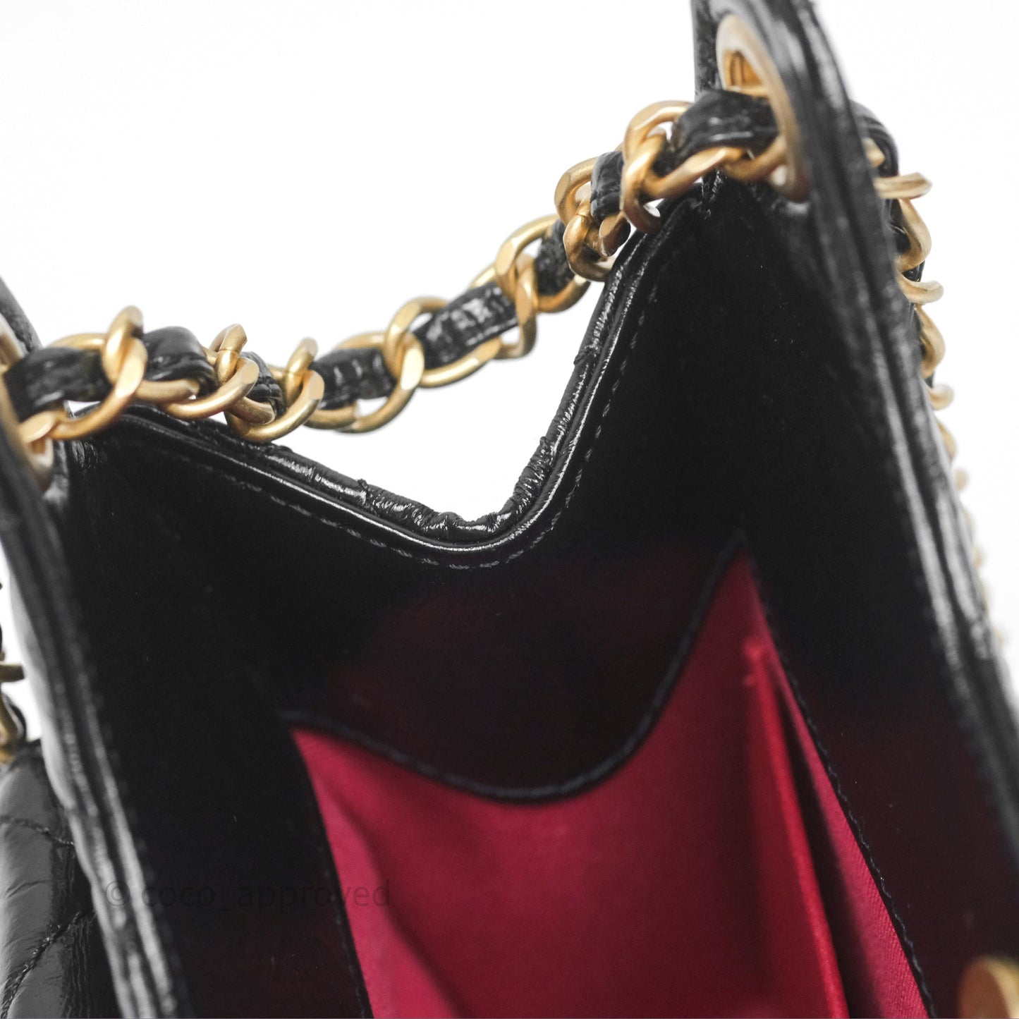 Chanel Small Wavy CC Hobo Black Shiny Crumpled Calfskin Aged Gold Hardware 23C