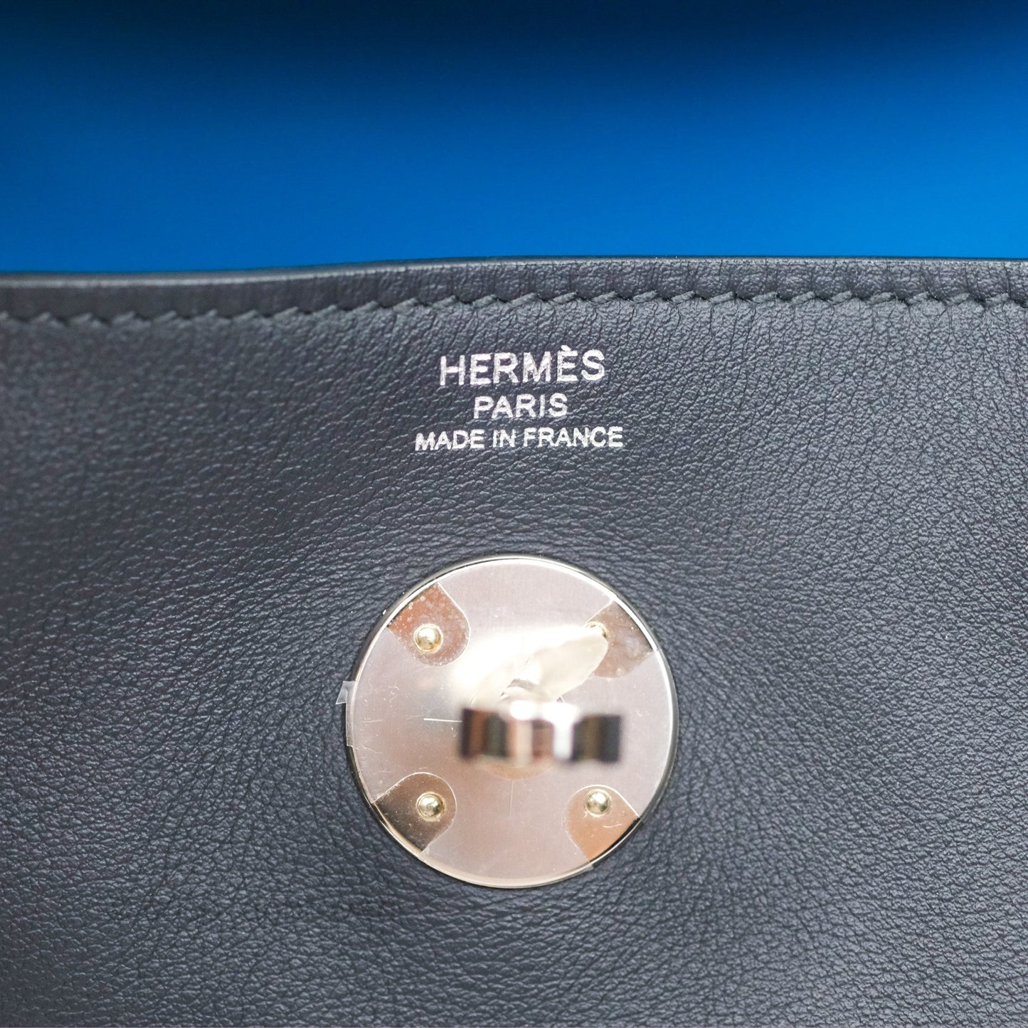 Hermès Lindy 26 Caban/Bleu Frida Swift Palladium Hardware