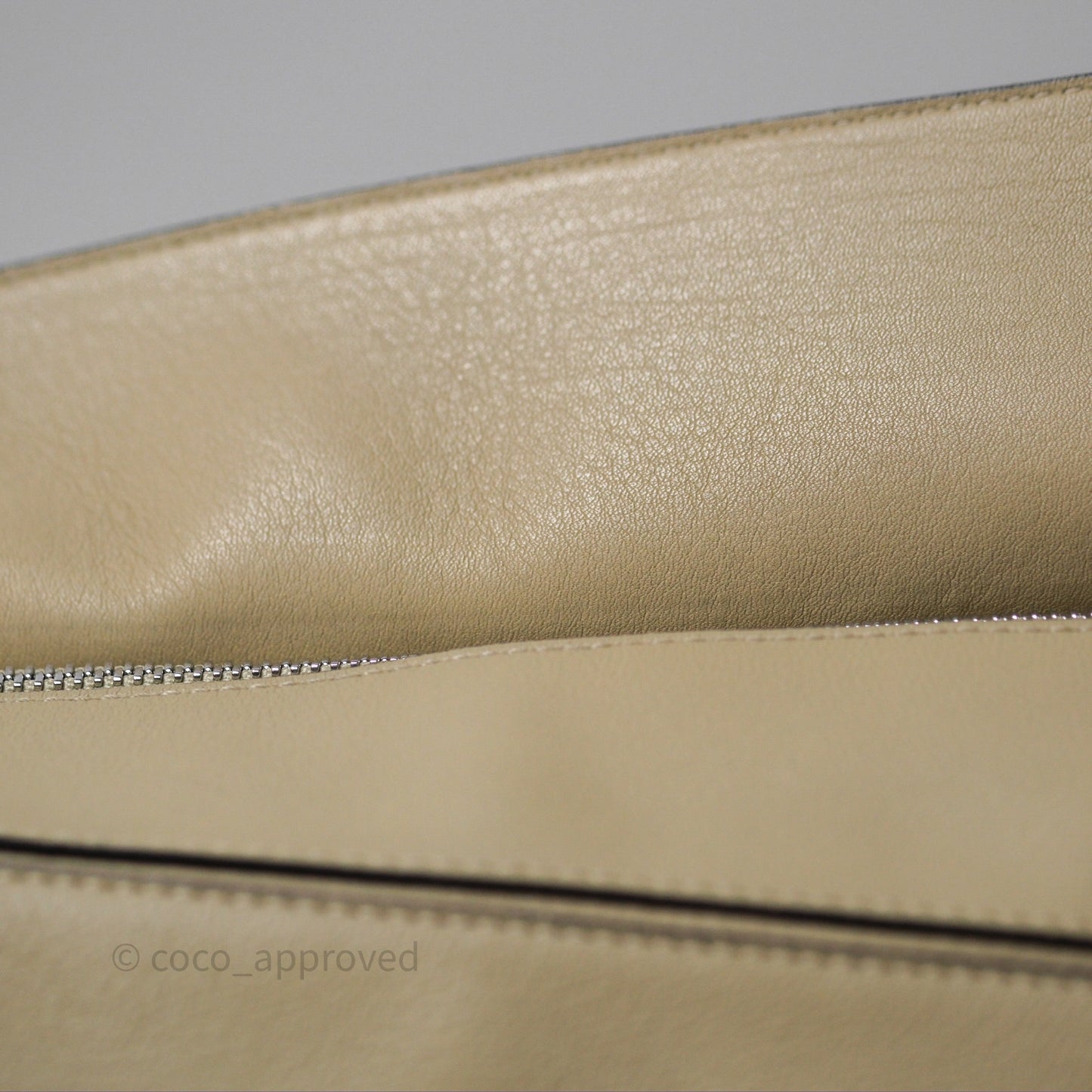 Loewe Medium Puzzle Bag Light Beige Calfskin