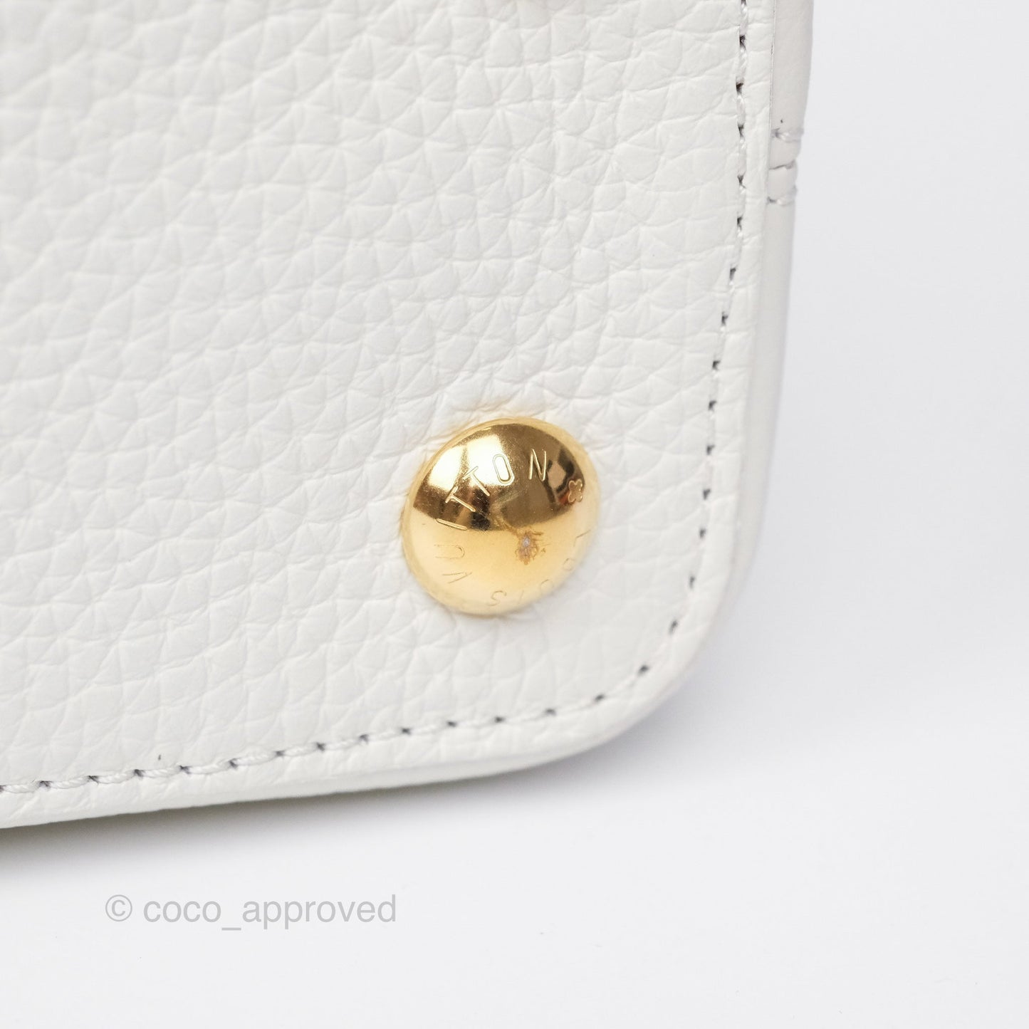 Louis Vuitton Taurillon Capucines BB Snow