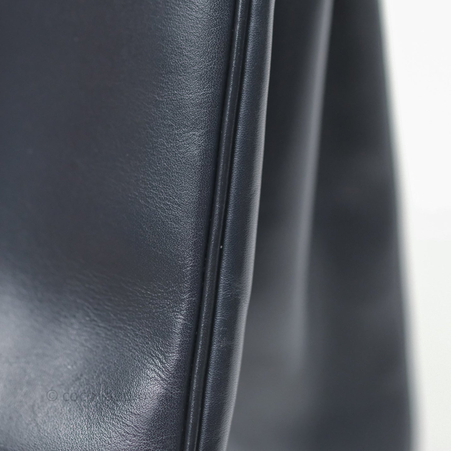 Hermès Vintage Kelly 28 Retourn Navy Box Leather Gold Hardware