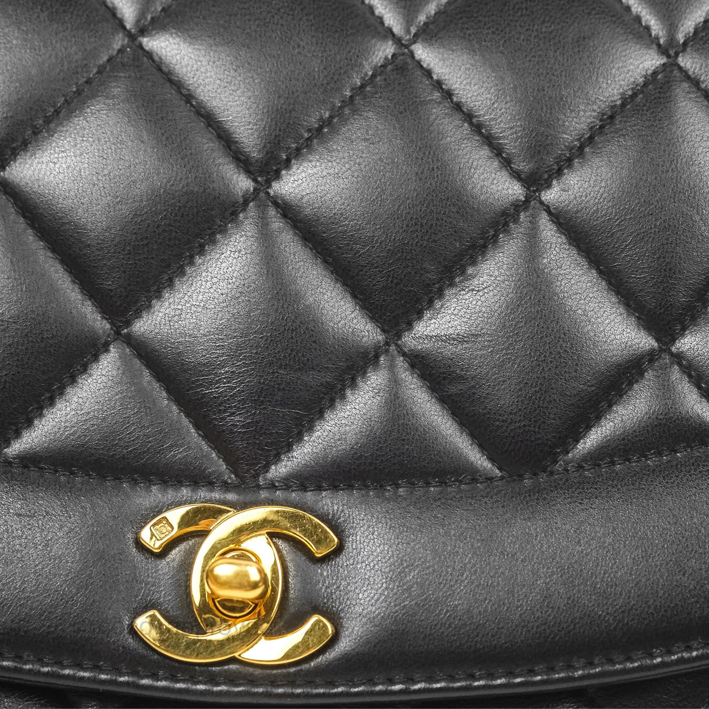 Chanel Vintage Quilted Medium Classic Diana Flap Bag Black Lambskin 24K Gold Hardware