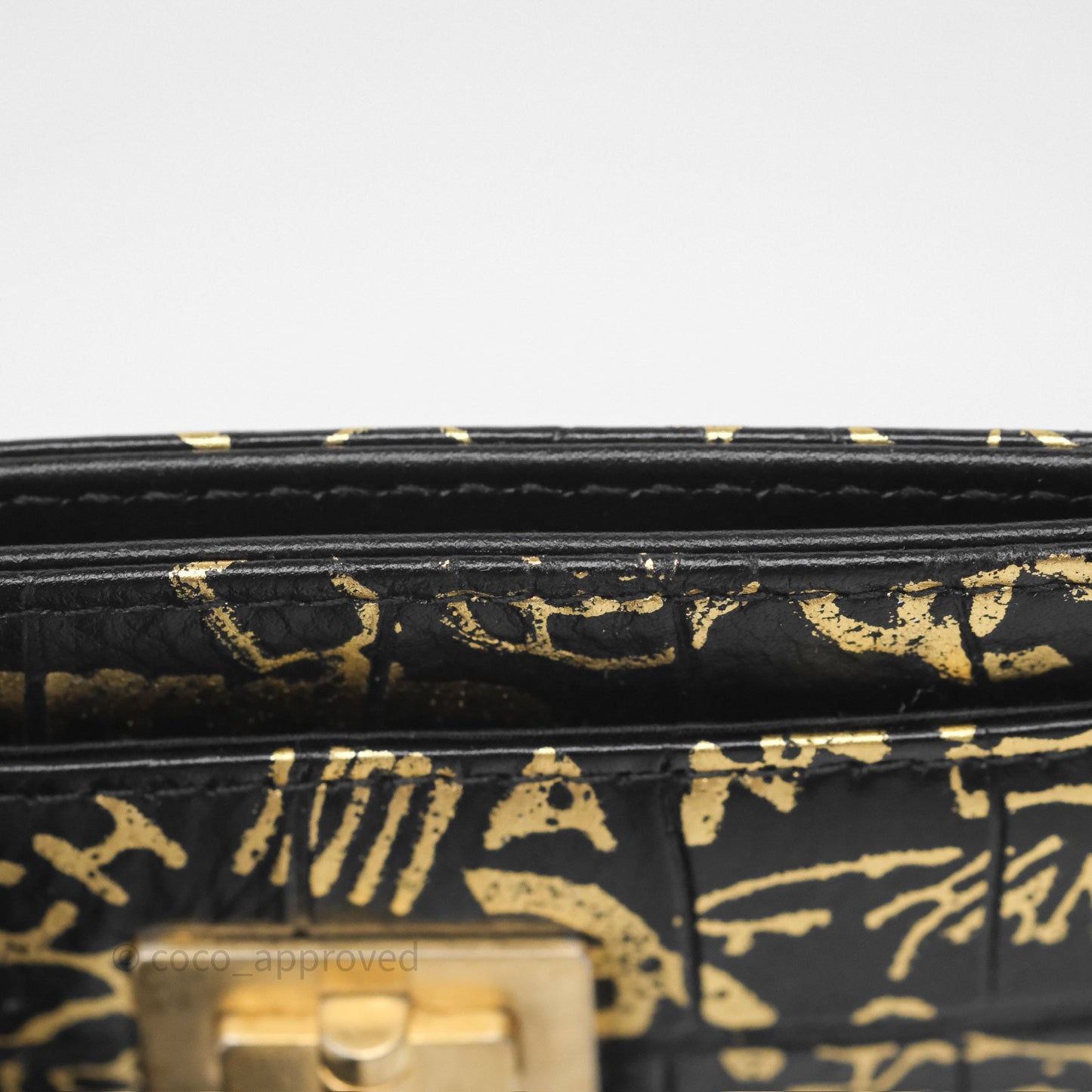 Chanel Graffiti 2.55 Reissue Flat Card Holder Black/ Gold Crocodile Embossed