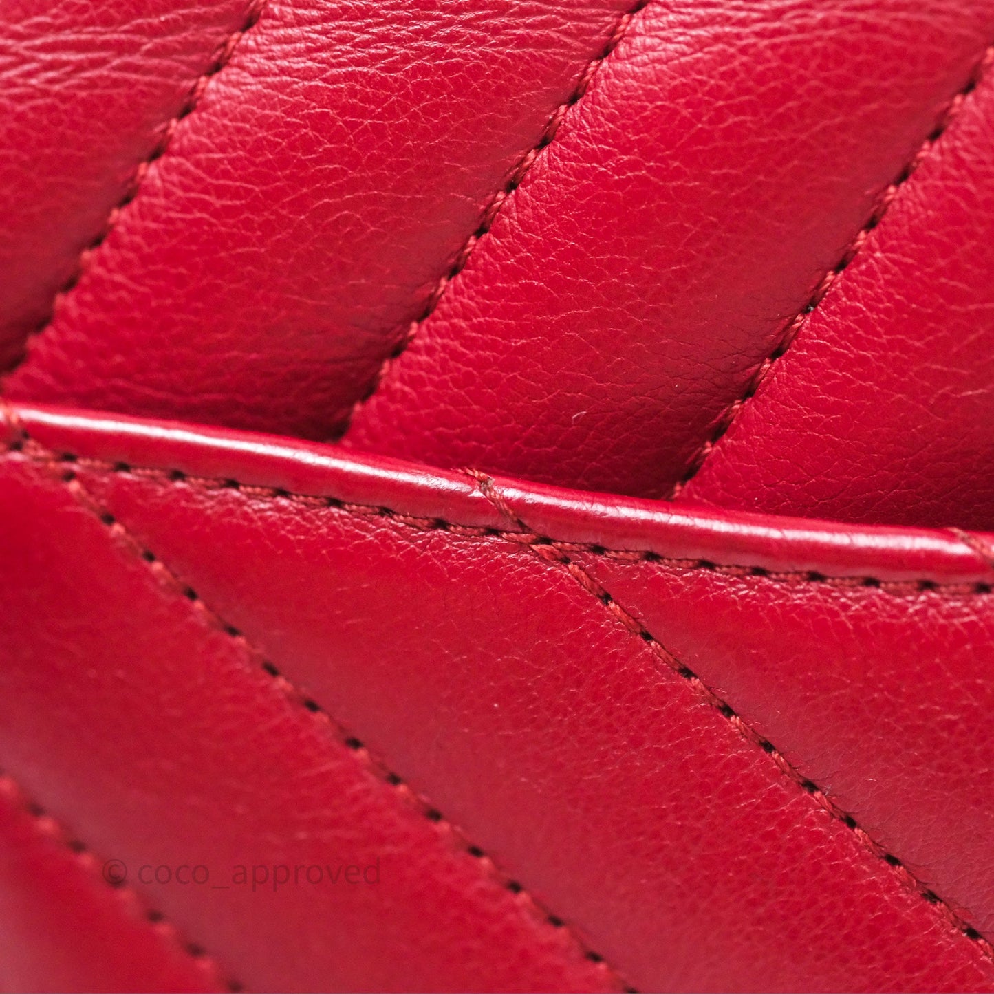 Chanel Reissue 225 Chevron Red Aged Calfskin Aged Gold Hardware