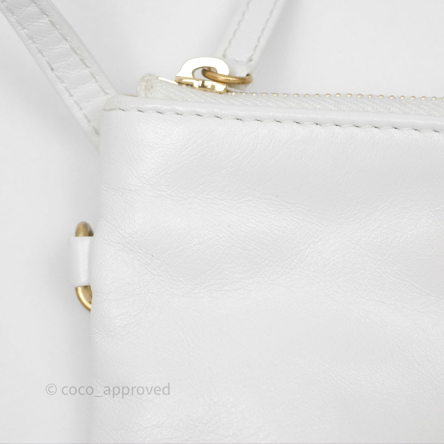 Chanel 22 Small White Shiny Calfskin Aged Gold Hardware