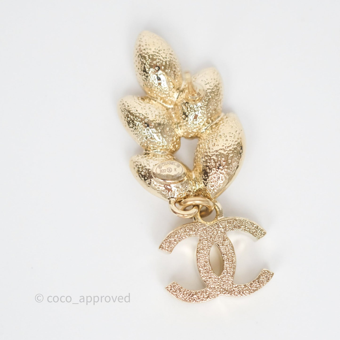 Chanel Crystal Leafy CC Earrings Gold Tone 22K