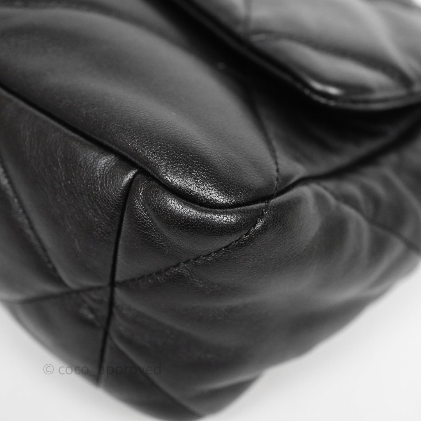 Chanel 19 Medium Black Mixed Hardware