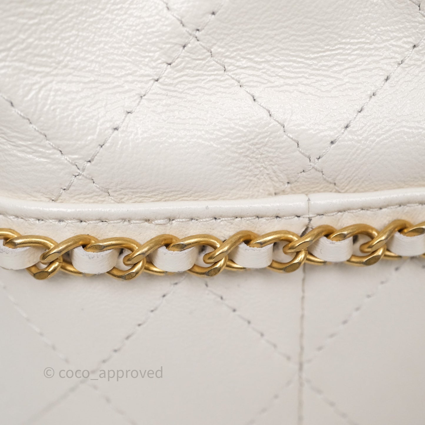 Chanel Mini Bucket Bag White Shiny Lambskin Aged Gold Hardware 25C