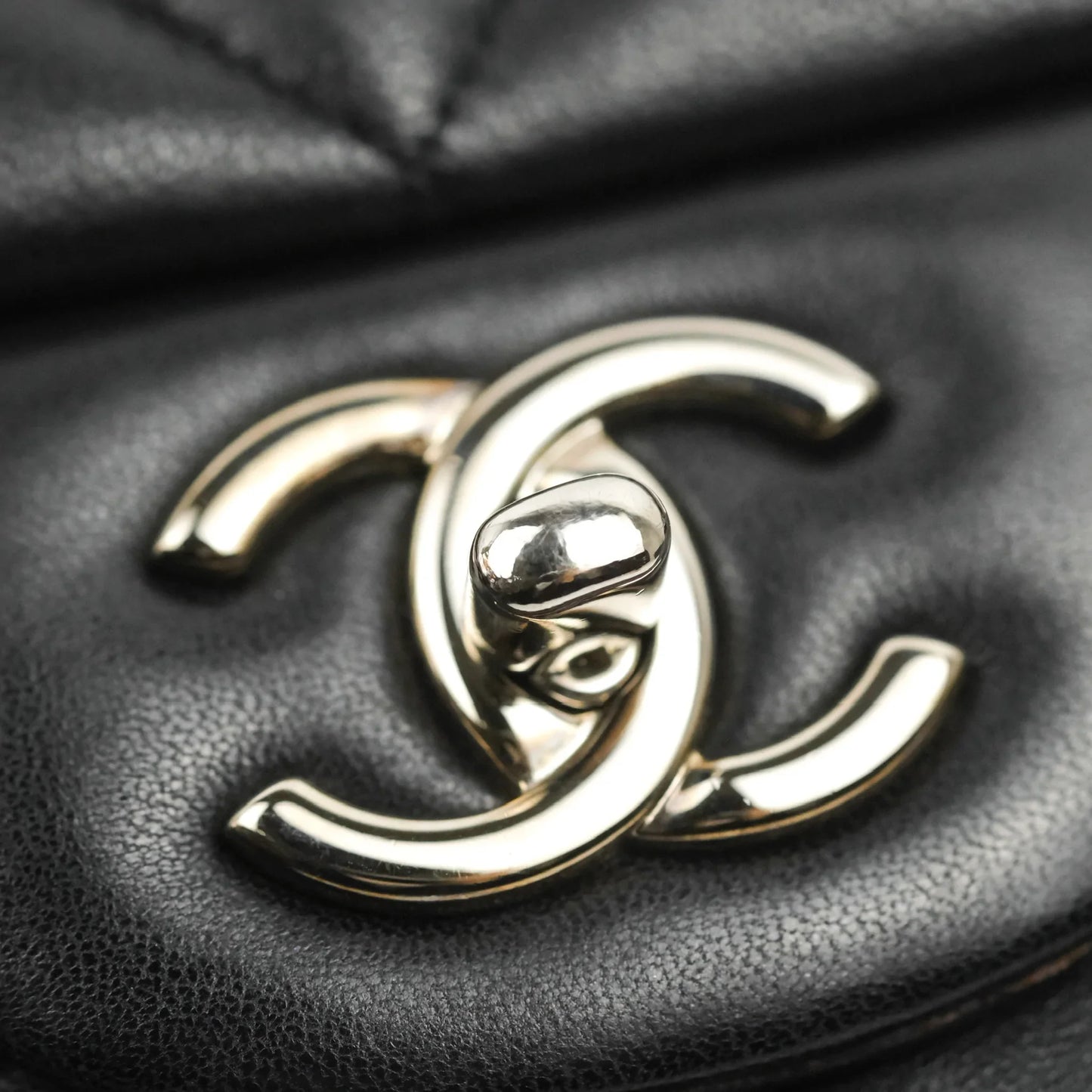 Chanel Single Flap Maxi Lambskin Black Silver Hardware